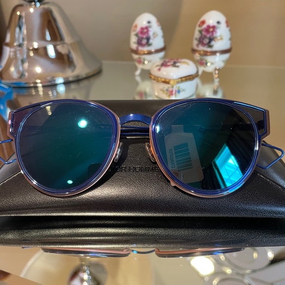 Dior sunglasses! - Picture 2 of 2